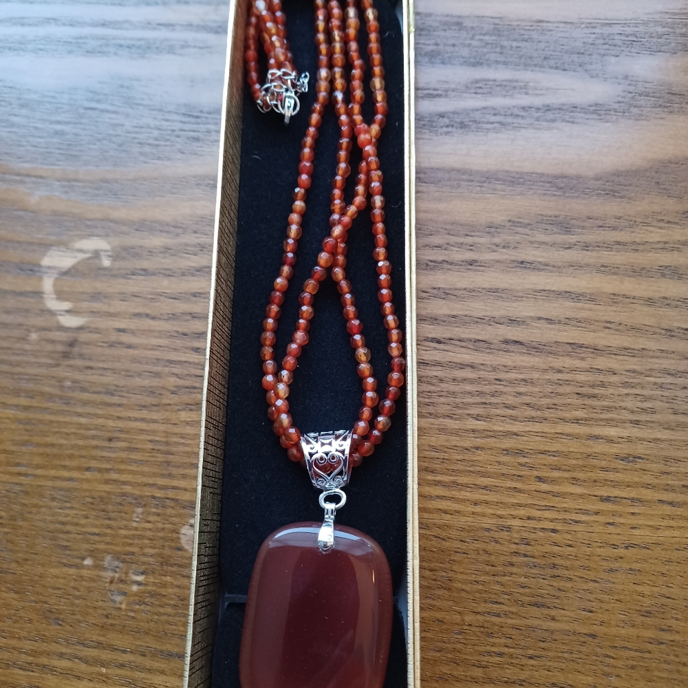 Carnelian necklace - Picture 3 of 3